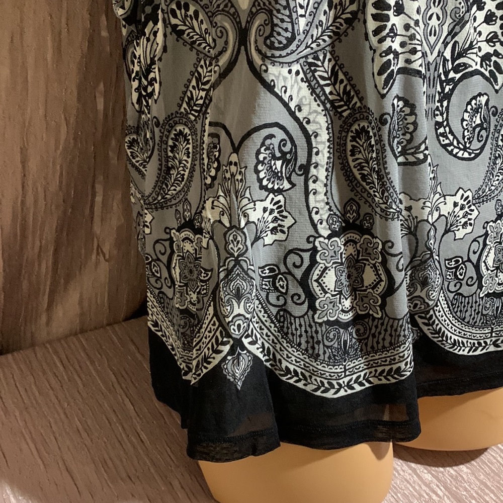 Apt. 9 Top Blouse Gray Black Floral Paisley Square Neck Short Sleeve Size 2X - Picture 6 of 16